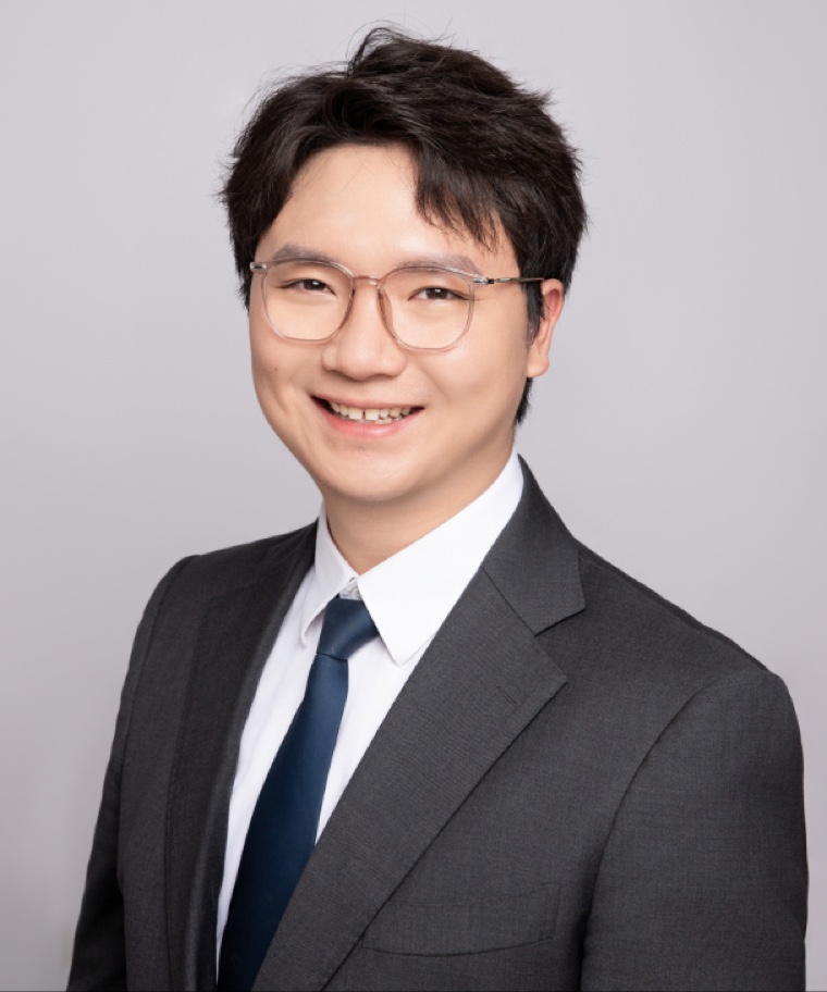 Professional portrait of Han Hao